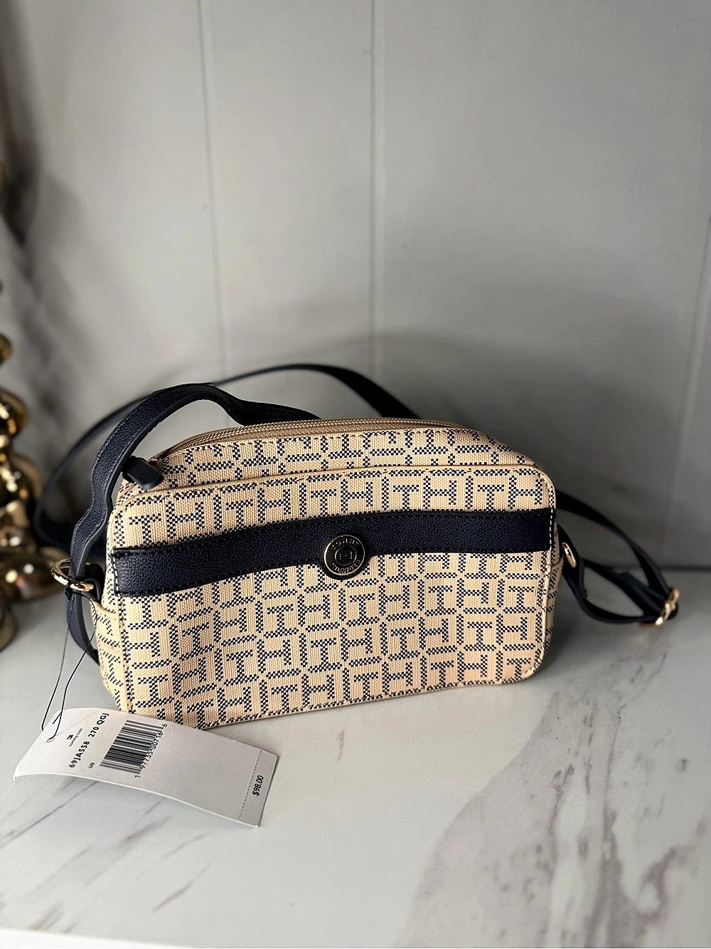Tommy Hilfiger Crossbody Camera Bag Geometric Crossbody Bag in Beige & Black NWT